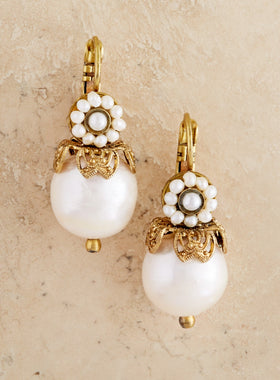 Palazzo Pearl Earrings